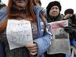 В Томске за плакат "Вся надежда на артиллерию. Закон не соблюдается" арестованы оппозиционеры