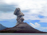 Индонезийский бизнесмен хотел похитить вулкан Кракатау. Но духи уберегли, считают местные жители