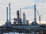 Белорусское ведомство считает, что требование уплаты экспортной пошлины на вывозимые из России продукты переработки нефти и нефтехимическое сырье крайне негативно влияют на процесс углубления экономического сотрудничества