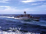 СМИ: неизвестный корабль подбил торпедой южнокорейское судно, много погибших

