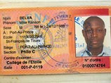 Никто из беженцев не был ранее судим, но когда они приземлились в Соединенных Штатах без виз, миграционные власти взяли их под стражу для дальнейшей депортации, хотя депортация на Гаити была отменена на неопределенный срок после землетрясения