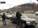 Как сообщалось, рано утром 5 марта на МКАД между Щелковским и Ярославским шоссе милиционеры остановили движение и заставили автовладельцев поставить свои машины в качестве "щита"