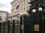 Медведев поручил усилить охрану в российских диппредставительствах в Киргизии