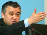 Вице-премьер нового временного правительства Киргизии, сформированного после государственного переворота, Омурбек Текебаев заявил, что российские военные могут быть использованы в качестве миротворцев в случае обострения конфликта в стране