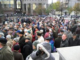 Сотни жителей Ижевска на несанкционированном митинге потребовали отставки градоначальника