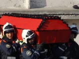 Тела погибших в авиакатастрофе под Смоленском доставлены в Москву, где будет проведена судебно-медицинская экспертиза