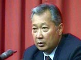 Бакиев покидает Киргизию, его лишают неприкосновенности, а Белый дом назвал "бывшим" Бакиев покидает Киргизию, его лишают неприкосновенности, а Белый дом назвал "бывшим"