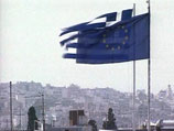 Страны еврозоны взяли на себя обязательство предоставить при необходимости помощь Греции в виде двусторонних кредитов 30 млрд евро под 5% годовых