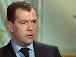 В интервью Медведев высказал убеждение, что непримиримых террористов нужно уничтожать, а "ошибшихся" - возвращать к нормальной жизни.