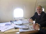 Польские СМИ предположили, что при разборе места падения самолета Ту-154 польского президента Леха Качиньского под Смоленском российские спецслужбы могли получить в свое распоряжение документы