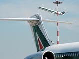 В Италии самолет экстренно прервал взлет из-за попавшего в двигатель зайца