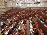 Сенаторы одобрили закон, облегчающий доступ в политику партиям-"карликам"