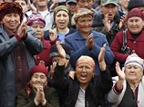 Россия выделит Киргизии гуманитарную помощь: деньгами, бензином и семенами Россия выделит Киргизии гуманитарную помощь: деньгами, бензином и семенами