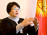 Глава временного правительства Киргизии Роза Отунбаева заявила, что соглашение с США об использовании базы в Манасе будет продлено.