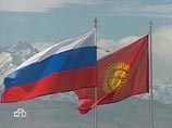 Руководство РФ объяснило: Бакиев покинул Киргизию под охраной российских военных