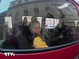 Брошенного американской матерью Артема Савельева отправляют в новую семью Брошенного американской матерью Артема Савельева отправляют в новую семью