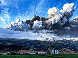 Российские специалисты в области вулканологии и сейсмологии по-разному оценивают масштаб паники и принимаемые меры в связи с извержением  вулкана Эйяфьятлайокудль в Исландии.