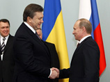 "Путин наконец-то привел свою пешку к власти на Украине", - продолжает обозреватель, имея в виду избрание президентом Виктора Януковича и утверждая, что цель Путина - вернуть Украина в состав России" - считает Питерс