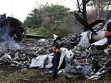 Грузовой самолет марки Ан-12 разбился в среду вечером в рисовом поле приблизительно в 35 километрах к югу от аэропорта Clark при попытке совершения экстренной посадки