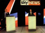 В Великобритании состоялся второй раунд предвыборных теледебатов: Клегг и Кэмерон идут "бровь в бровь"