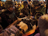 Число пострадавших при серии гранатометных обстрелов в районе бангкокской станции метро увеличилось до 86 человек, передает последние сведения Центр экстремальной медицины "Эраван" при отделе здравоохранения городской администрации Бангкока, данные которо