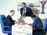 Топалов выиграл у Ананда первую партию за чемпионскую корону