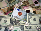 Доллар упал на 9 копеек, евро &#8211; на 8
