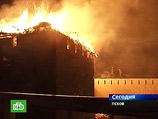 Причиной пожара в Псковском Кремле, который в ночь на 28 апреля уничтожил Власьевскую и Рыбницкую башни, мог стать поджог