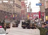 ГИБДД утверждает, что москвичи в день репетиции парада Победы ограничили поездки в центр, а водители жалуются на пробки ГИБДД утверждает, что москвичи в день репетиции парада Победы ограничили поездки в центр, а водители жалуются на пробки