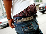Британский суд снял запрет на моду показывать трусы прохожим: джинсы с низкой талией - неотъемлемое право людей