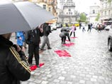Во Львове националисты выкрикивали вслед шествию ветеранов "Смерть москалям!"