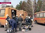 По последним данным, в результате двух взрывов на "Распадской" погибли более 30 горняков и горноспасателей, судьба еще 60 человек пока неизвестна