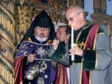 Константинопольский патриархат Армянской церкви призывает диаспору не разобщаться Константинопольский патриархат Армянской церкви призывает диаспору не разобщаться
