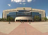 В соответствии с новым законом первый президент независимого Казахстана получит титул лидера нации, что снимет с него всякую ответственность за политические решения