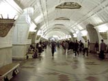 Инопресса о 75-летии "Подземных дворцов" Москвы: "Давка на фоне настоящего великолепия"