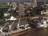 В Камеруне пираты напали на судно с российско-украинским экипажем. Похищены капитан и механик В Камеруне пираты напали на судно с российско-украинским экипажем. Похищены капитан и механик