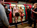 Съемки фильма для взрослых "Обнаженный офис" прошли в лондонском метро на глазах изумленных пассажиров (ФОТО)