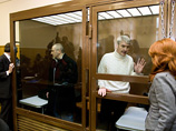 Пенсионер требует с Ходорковского и Лебедева 77 тысяч долларов