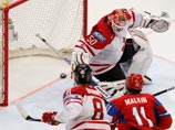 Сборная России вышла в полуфинал чемпионата мира по хоккею, который проходит в эти дни на ледовых площадках Германии, одержав убедительную победу над своим принципиальным соперником &#8211; командой Канады