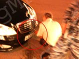 Милиция признала виновником аварии на Тверской водителя Mercedes с мигалкой и взяла с него 100 рублей (ВИДЕО)