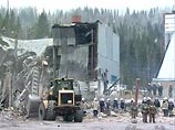 Митинг шахтеров в Междуреченске сорвали, угрожая горнякам увольнениями и репрессиями Митинг шахтеров в Междуреченске сорвали, угрожая горнякам увольнениями и репрессиями