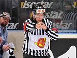 Один из двух главных арбитров финального матча чемпионата мира по хоккею между Россией и Чехией (1:2) финн Яри Левонен признал ошибку судейской бригады в эпизоде, случившемся в конце третьего периода
