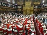 Британская королева открыла новый парламент удивительно короткой речью об экономии