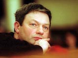 После тяжелой болезни на 53-м году жизни скончался известный актер и режиссер Роман Козак