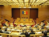 Михай Гимпу пояснил, что парламент Молдавии примет решение на основании доклада той самой комиссии по изучению и оценке тоталитарного коммунистического режима