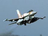 Израильские военные самолеты в субботу на рассвете атаковали два объекта в секторе Газа, сообщило радио аль-Кудс
