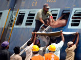Число жертв теракта на железной дороге в Индии возросло до 138 человек