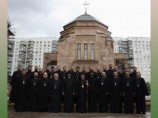 В последний день собрания священники епархии во главе с епископом Езрасом Нерсисяном посетили строящийся Армянский храмовый Комплекс на Олимпийском проспекте В последний день собрания священники епархии во главе с епископом Езрасом Нерсисяном посетили строящийся Армянский храмовый Комплекс на Олимпийском проспекте