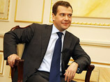Источник: уволен зампрокурора Подмосковья, который подстерегал "в кустах" Медведева, чтобы с ним познакомиться