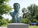 В США появился бюст советского диктатора Иосифа Сталина. Бронзовая скульптура разместилась в мемориальном парке города Бедфорд, штат Вирджиния